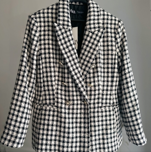 Zara Jackets & Blazers - Zara Women's Black and White Houndstooth Blazer